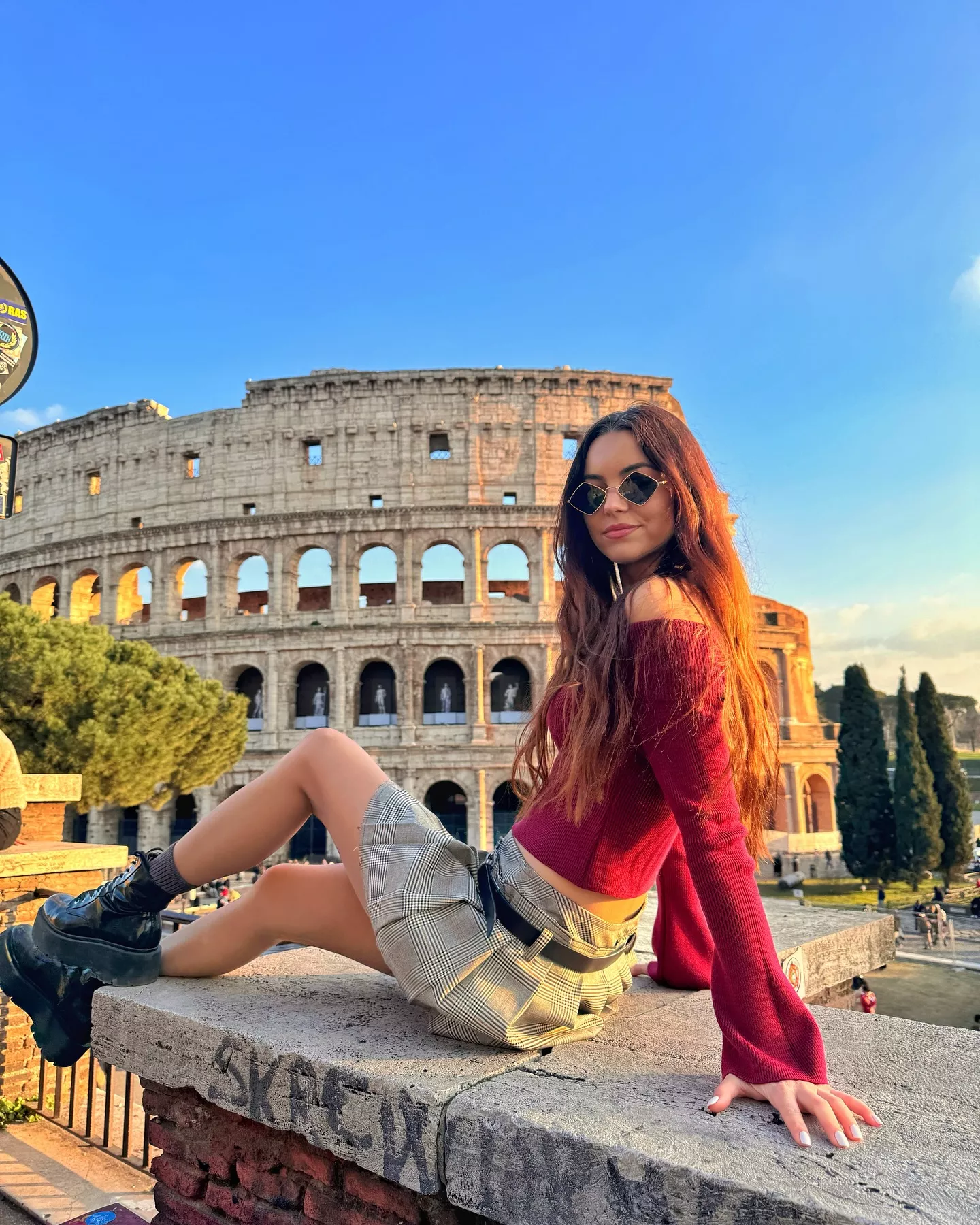 Angelika Żmijewska zachwyca w Rzymie! Gwiazda disco polo olśniewa urodą i stylem
